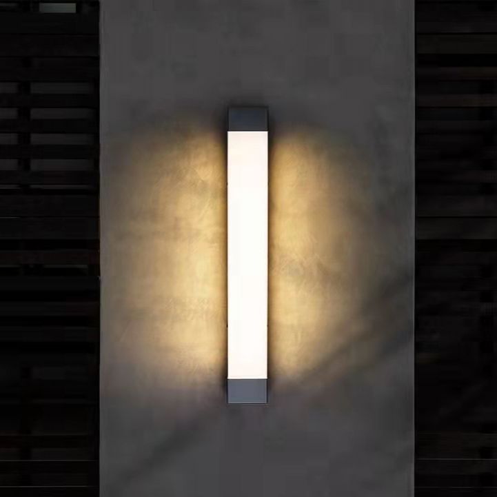 Ray aplică de perete pentru exterior neagră din metal, minimalistă, liniară