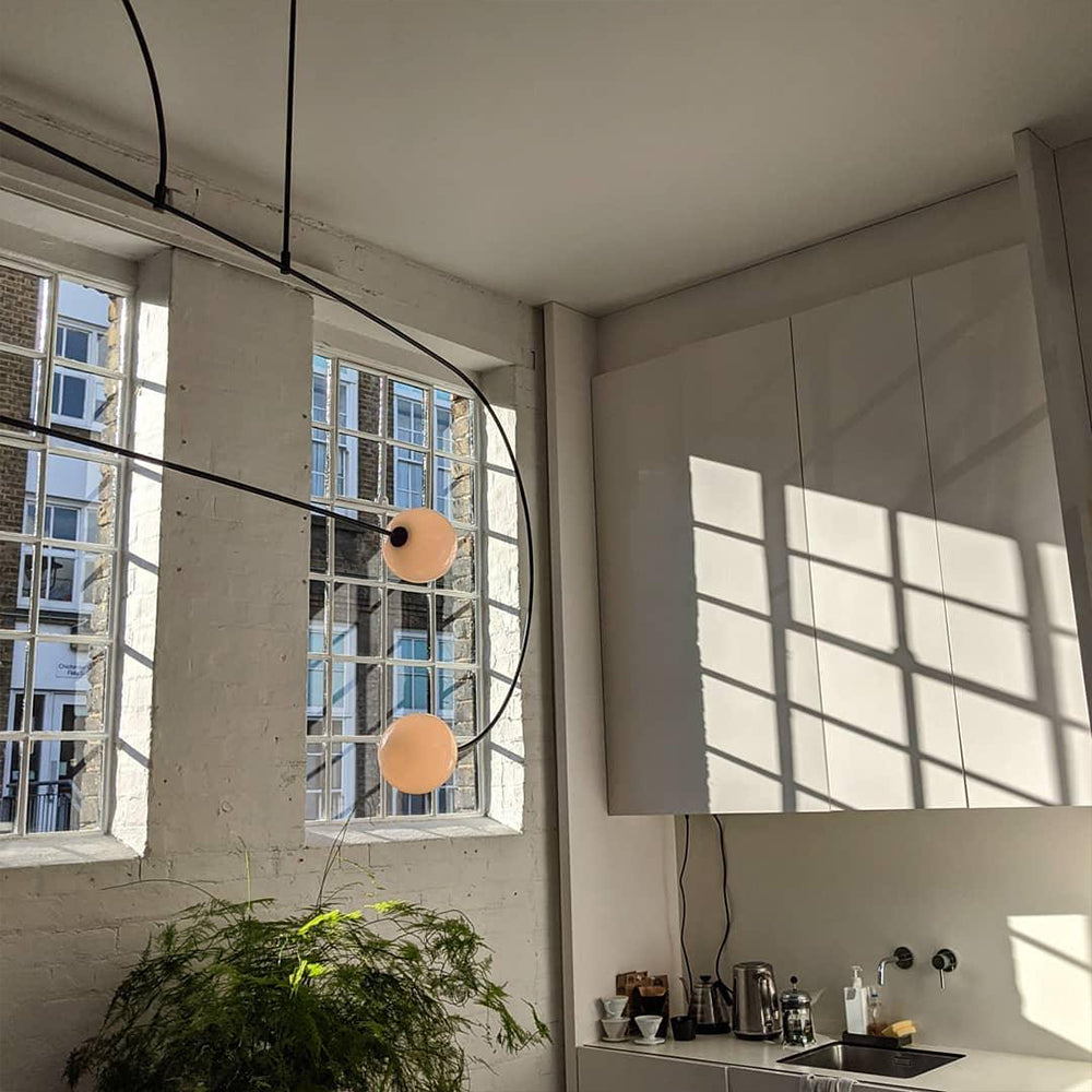 Arisha minimalist Linear Mobile lampă suspendată, neagră