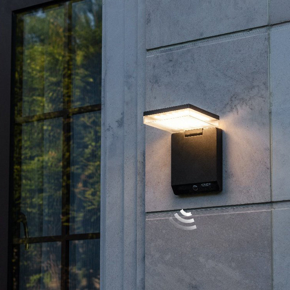 Ray aplică de perete pentru exterior modern minimalist cu senzor dreptunghiular solar impermeabil, negru