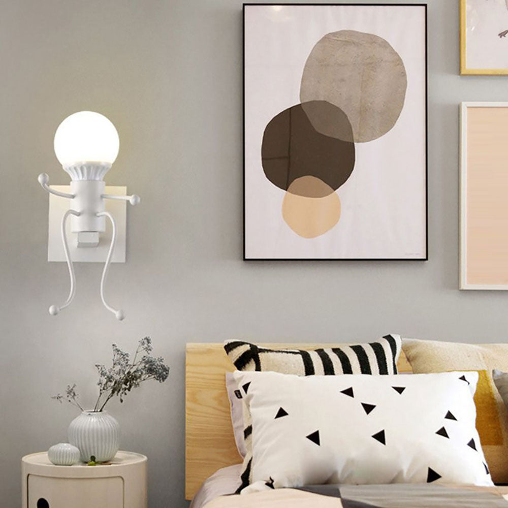 Arisha aplică de perete decorativă modernă cu formă de om din metal, negru/alb