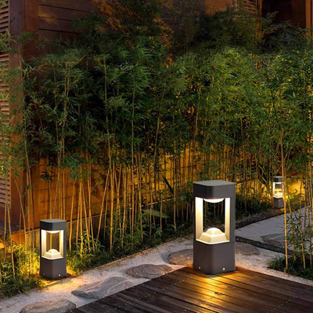 Ray Luminiere contemporană Metalică Triunghiulară cu Goluri pentru Drum exterior, neagră