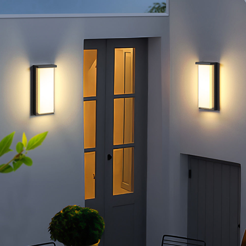 Ray aplică de perete pentru exterior neagră din metal, modernă, minimalistă, dreptunghiulară