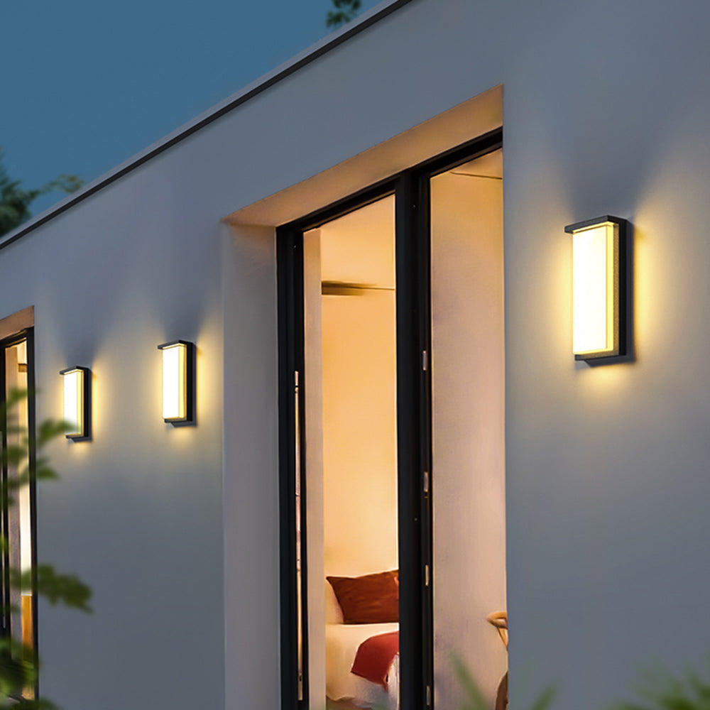 Ray aplică de perete pentru exterior neagră din metal, modernă, minimalistă, dreptunghiulară