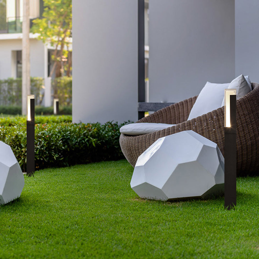 Ray modern dreptunghiular cu coloană solară pentru exterior pe traseu, negru