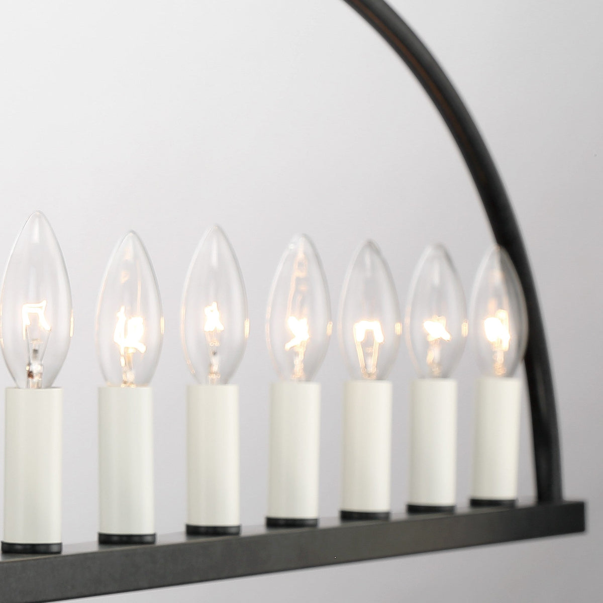 Orelerora candelabru liniar