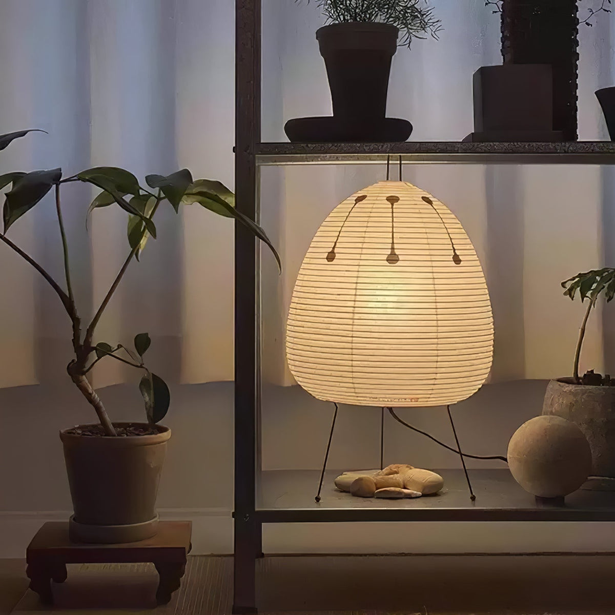 Tranquilux lampă de masă inspirată din Japonia din hârtie