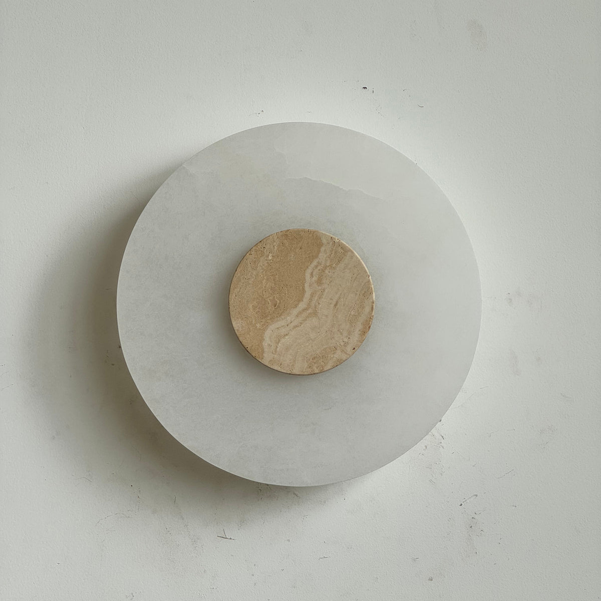 Rauduvyi aplică de perete modernă, minimalistă din alabastru
