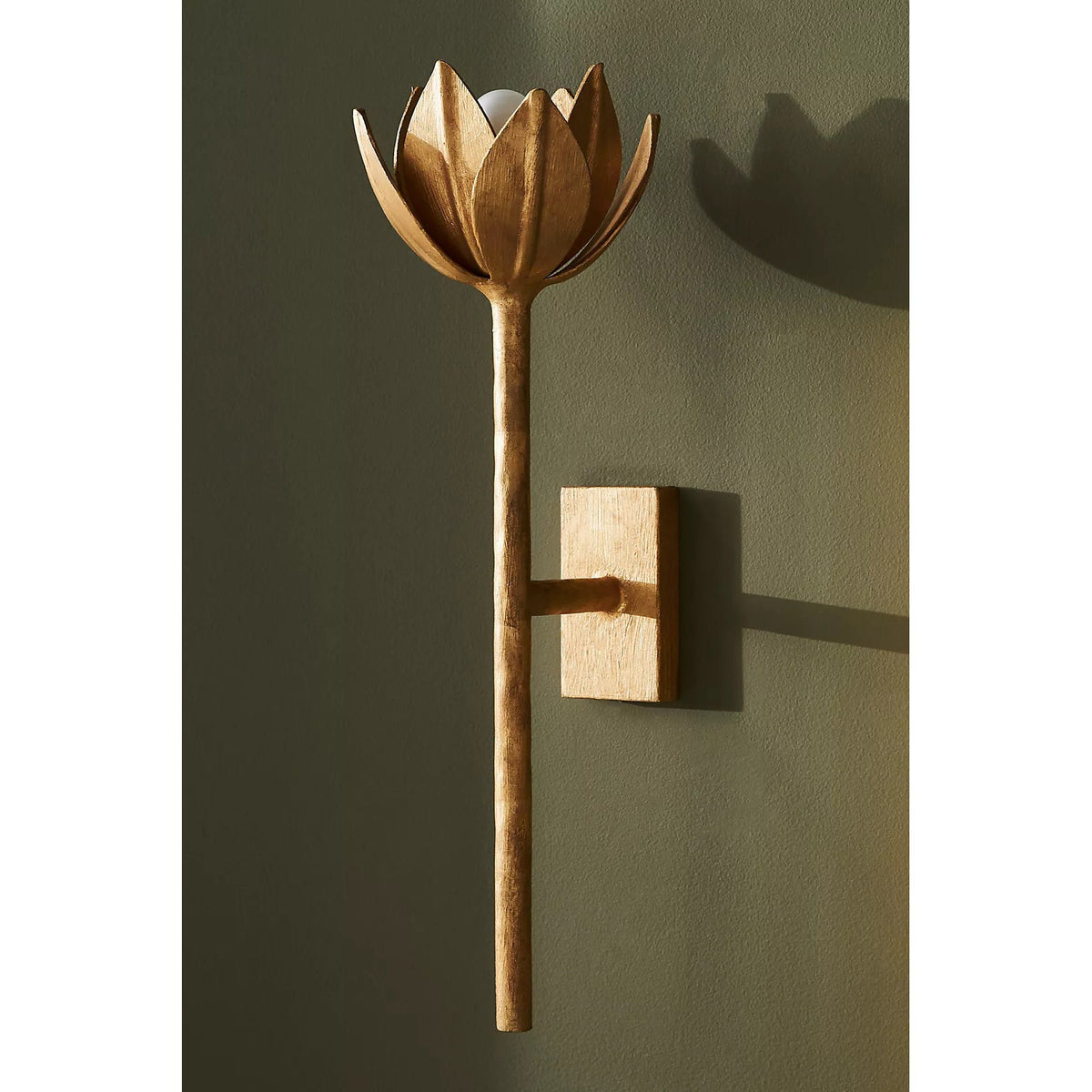 Ulfuvyn aplică de perete modernă, minimalistă din alamă
