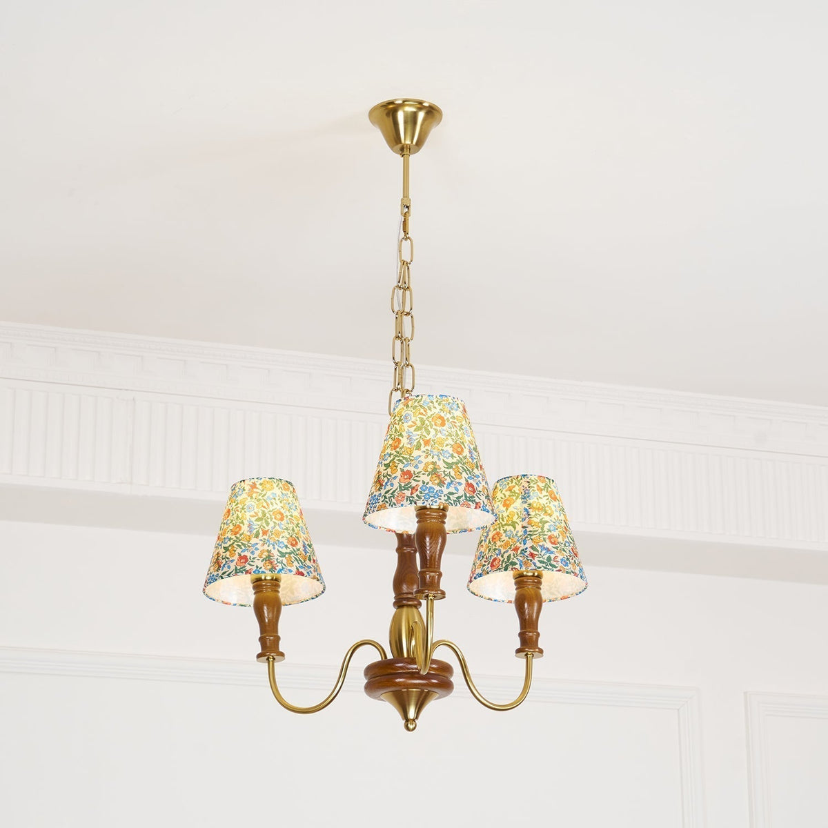 Cassian candelabru din material textil, cu flori