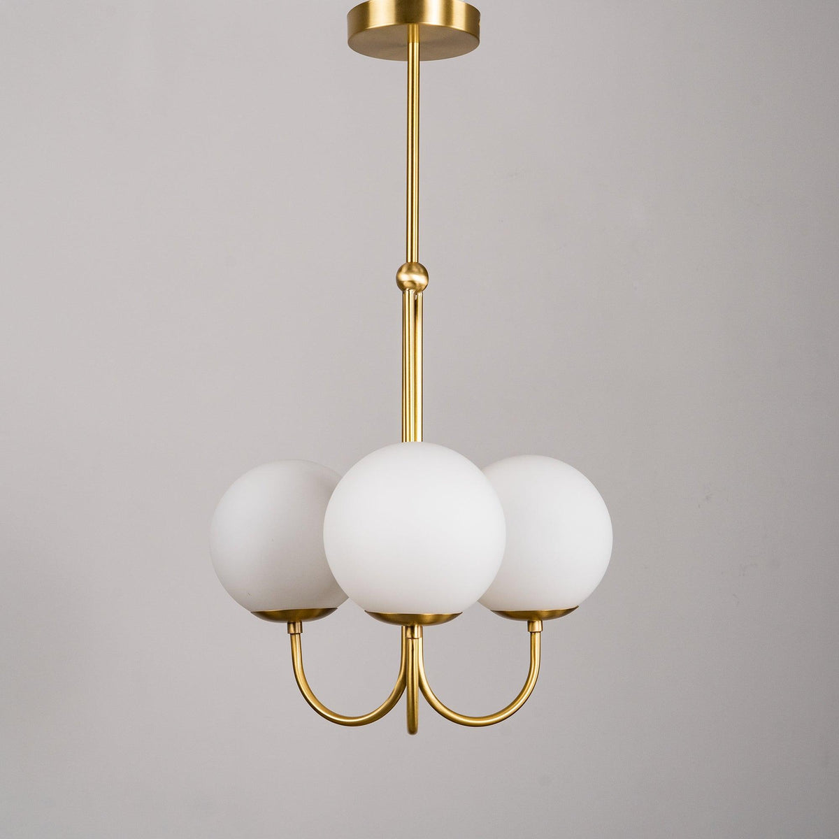 Brin lampă suspendată din metal și sticlă, elegantă