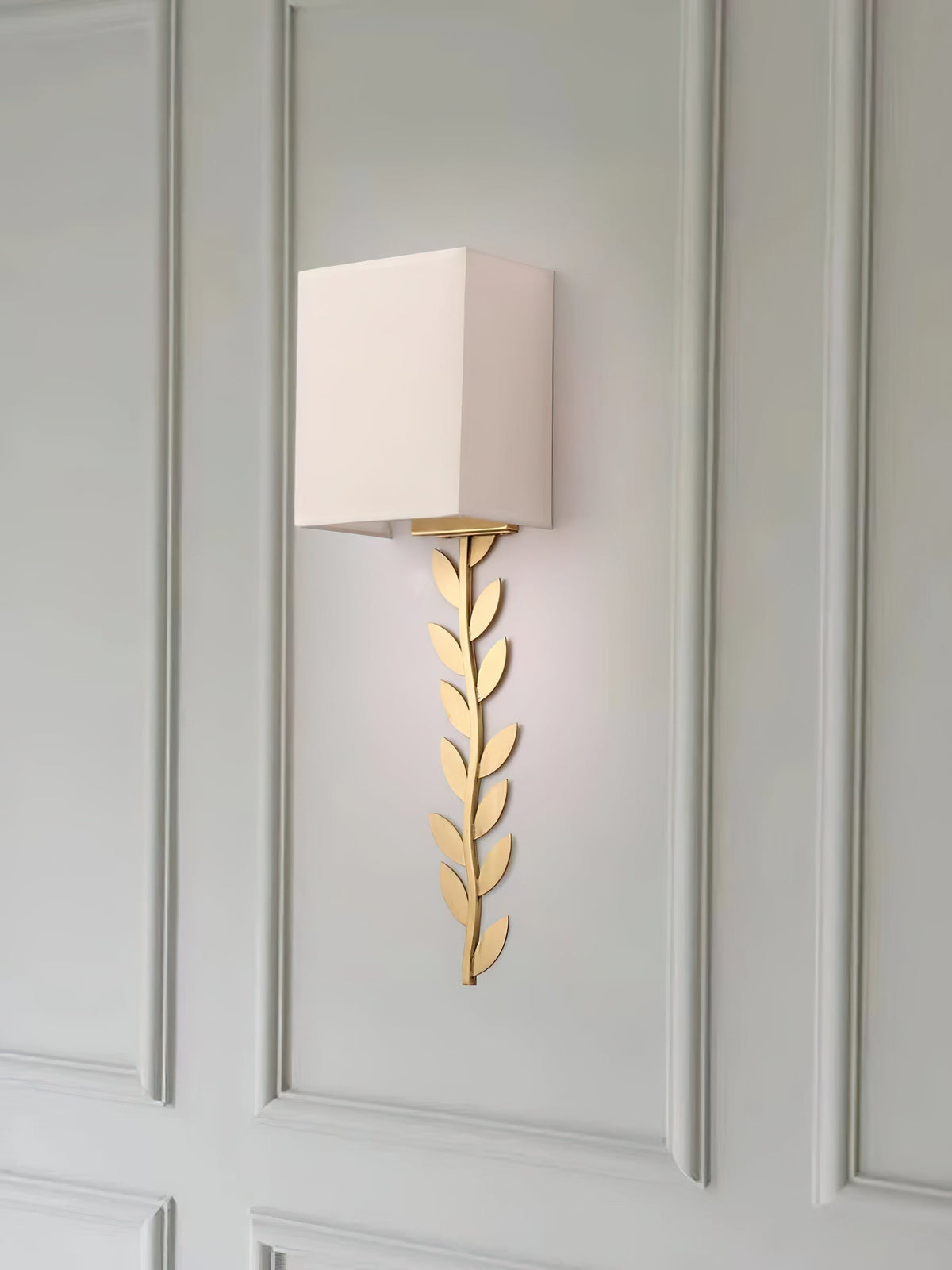 Plotuvyo aplică de perete modernă minimalistă din alamă cu finisaj textil