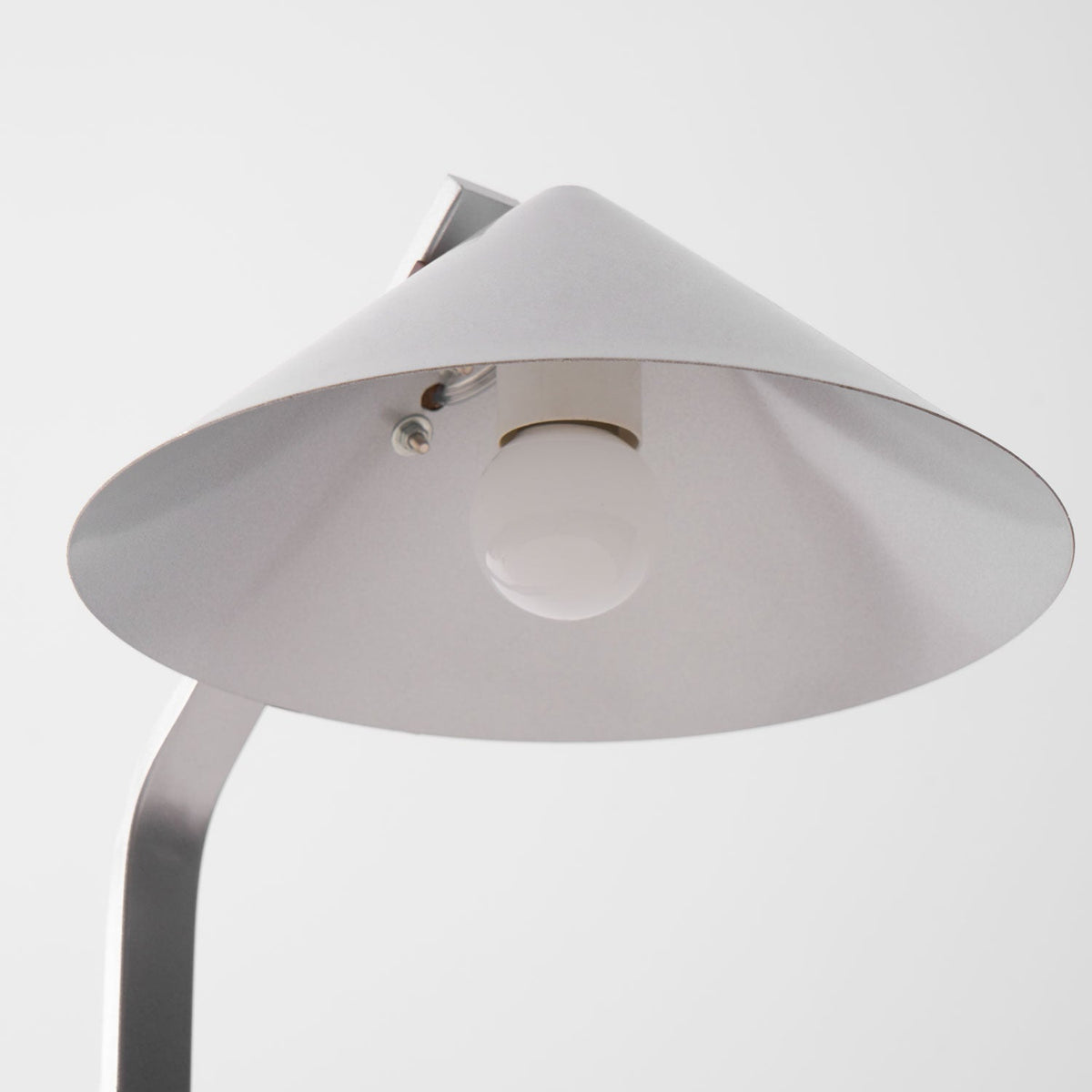 Ireld lampă de masă modernă