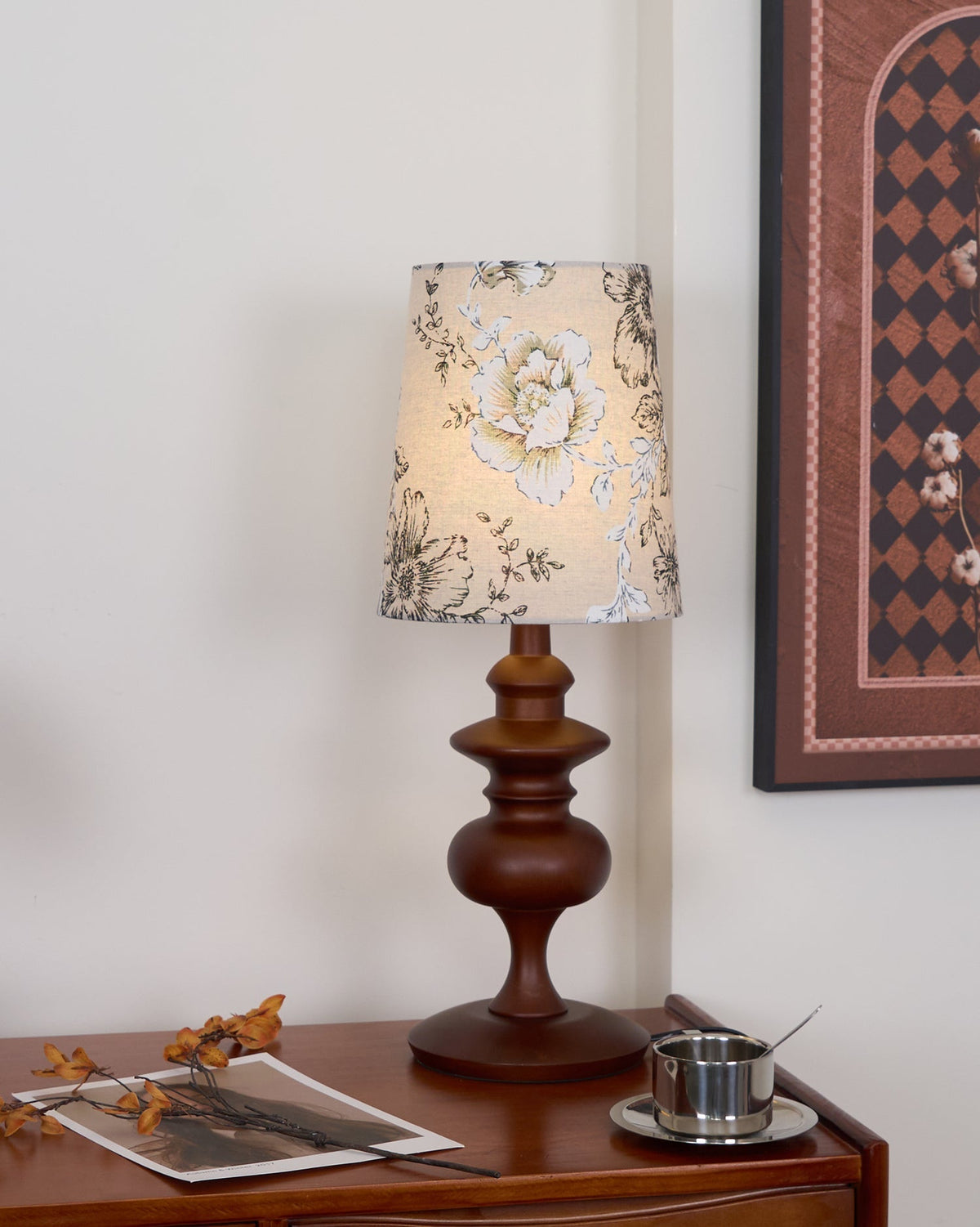 Lumiselle lampă de masă