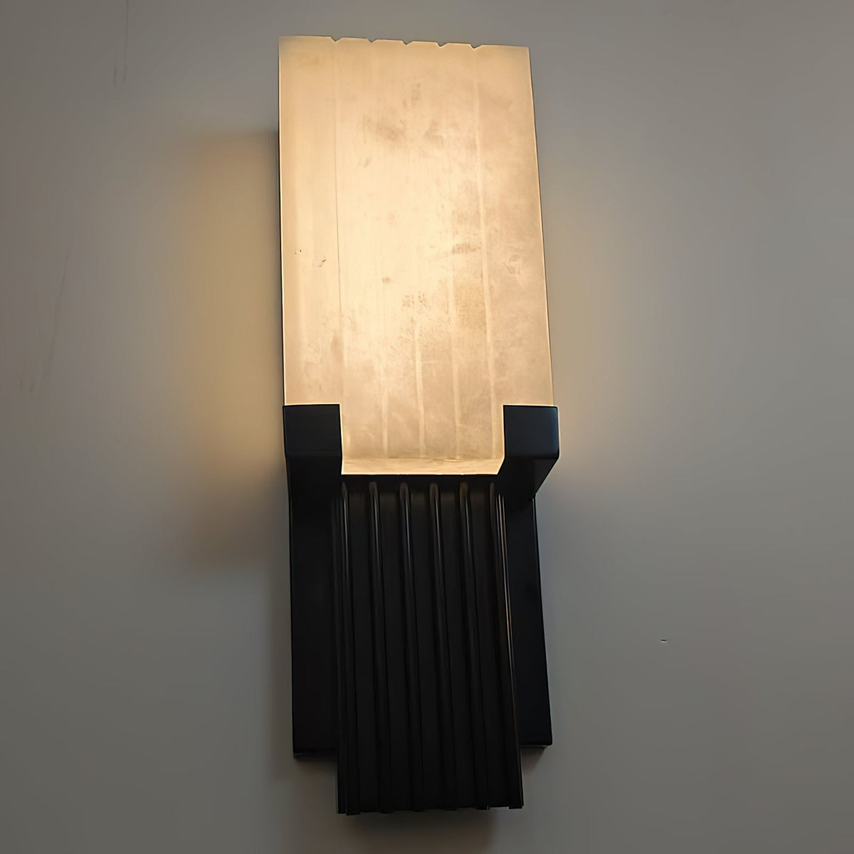 Lumiaine aplică de perete