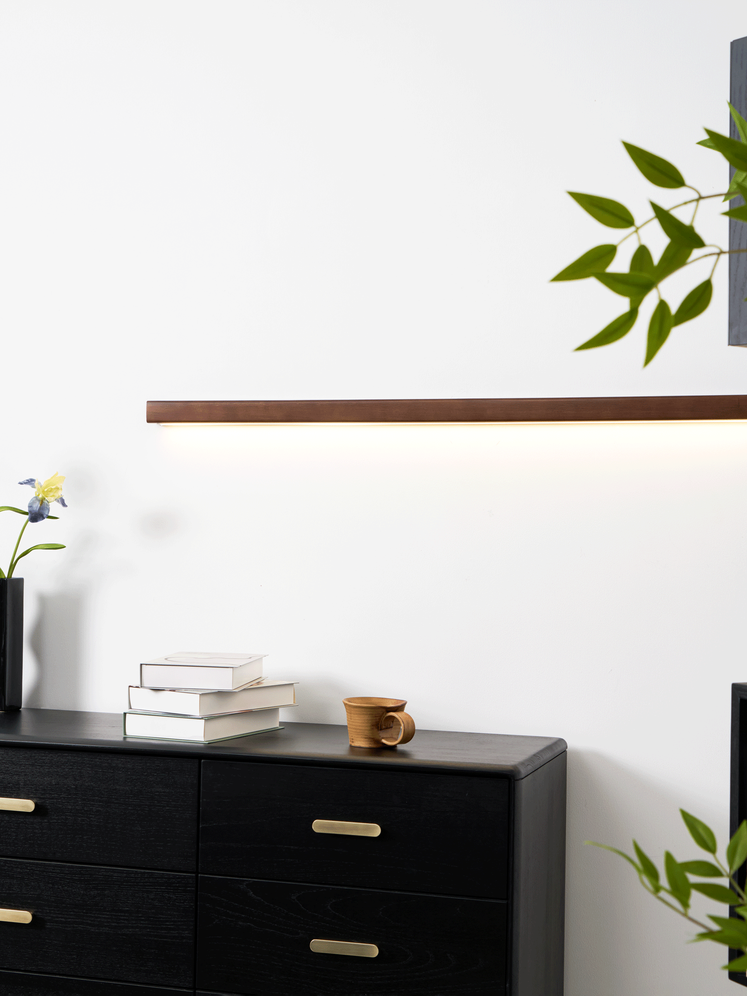 Elvivine aplică de perete din lemn, minimalistă, liniară, LED