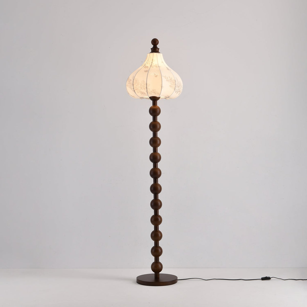 Avenivella lampadar modern