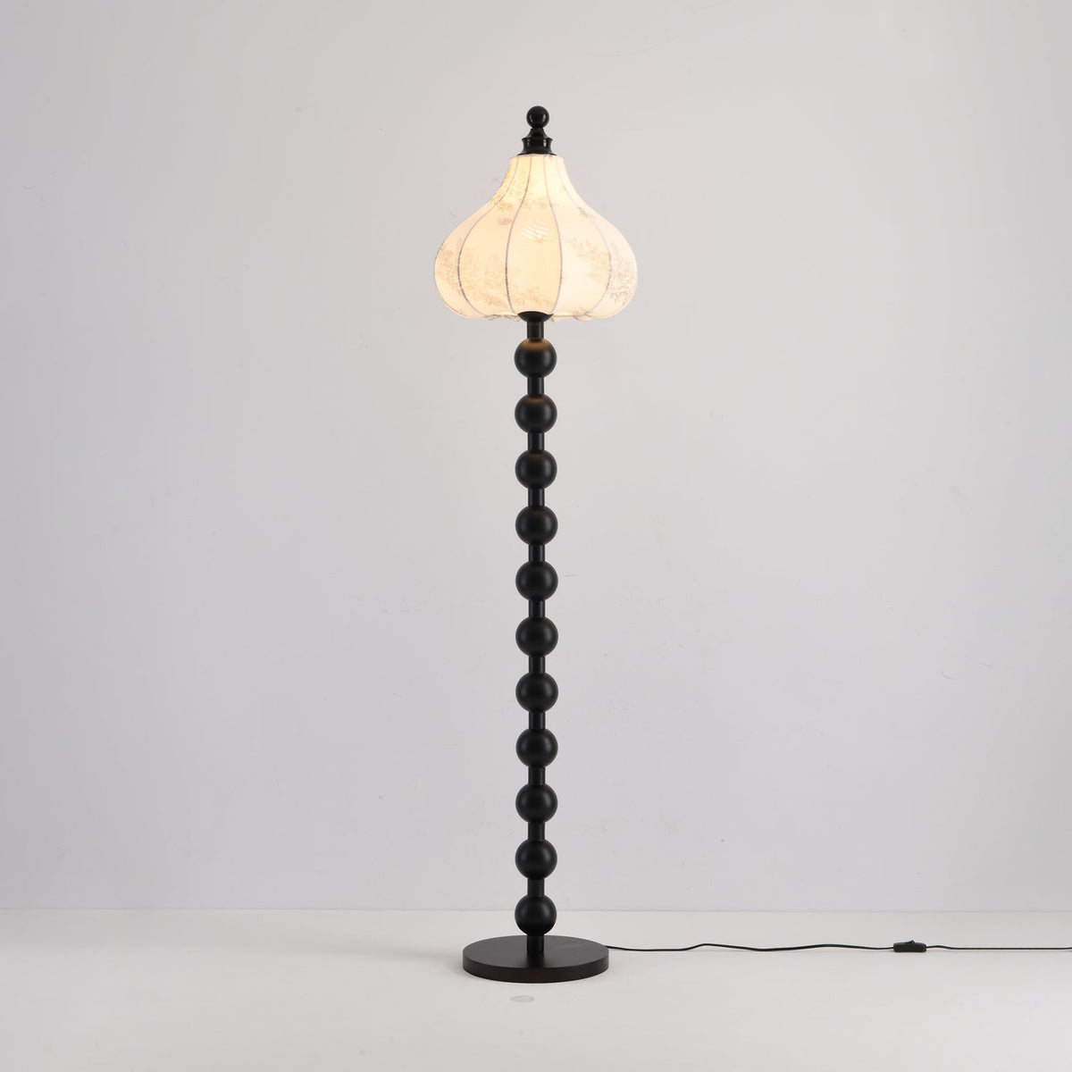 Avenivella lampadar modern