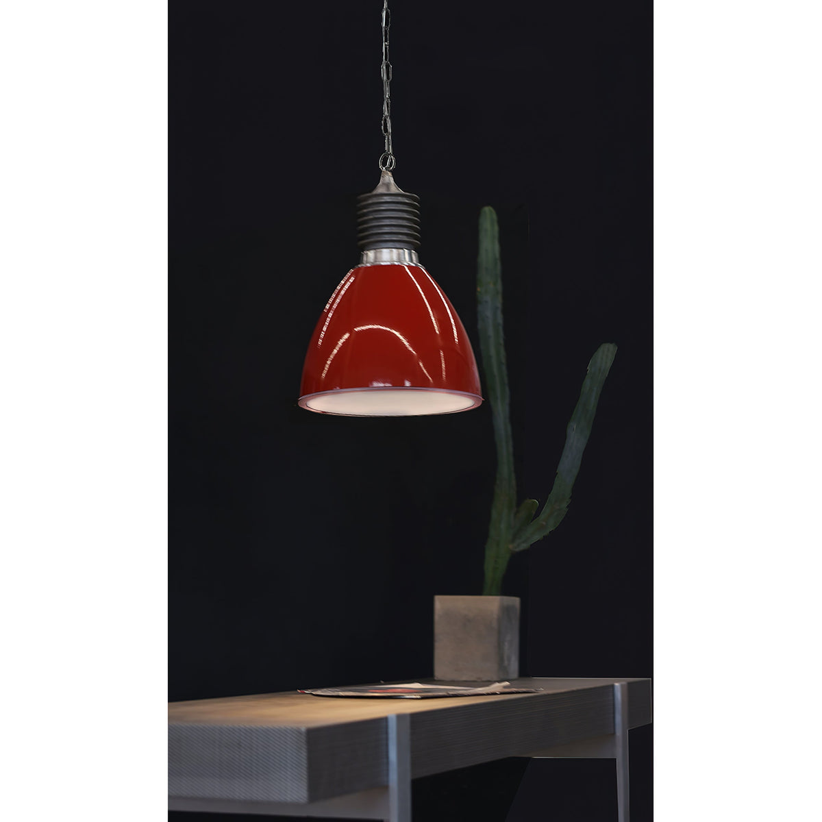 Kvennuvys lampă suspendată modernă, minimalistă din metal