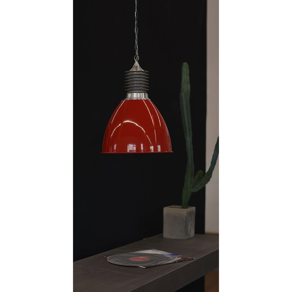 Kvennuvys lampă suspendată modernă, minimalistă din metal