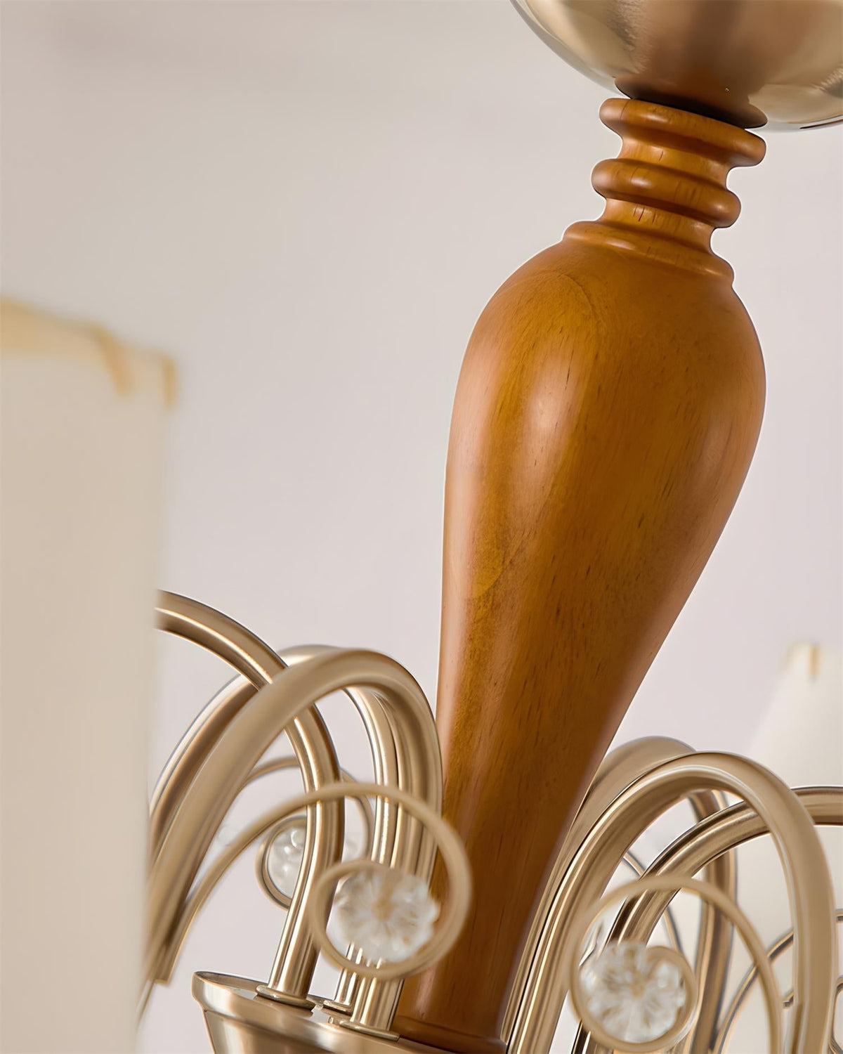 Lioroira candelabru