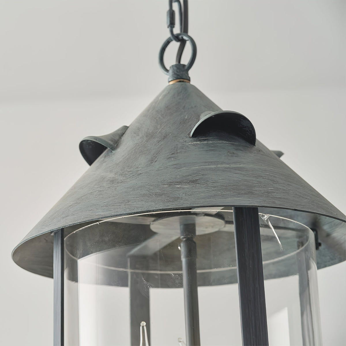 Tinduvyh lampă suspendată din metal și sticlă, vintage, industrială, în formă de lanternă