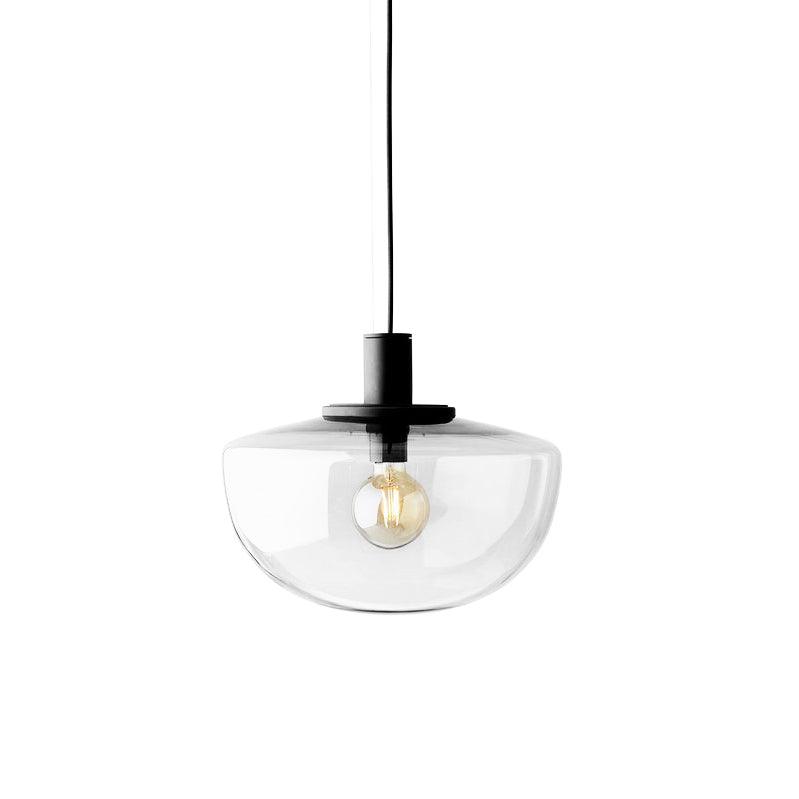 Lampă suspendată din sticlă cu abajur sferic și montaj metalic în stil minimalist pentru relaxare
