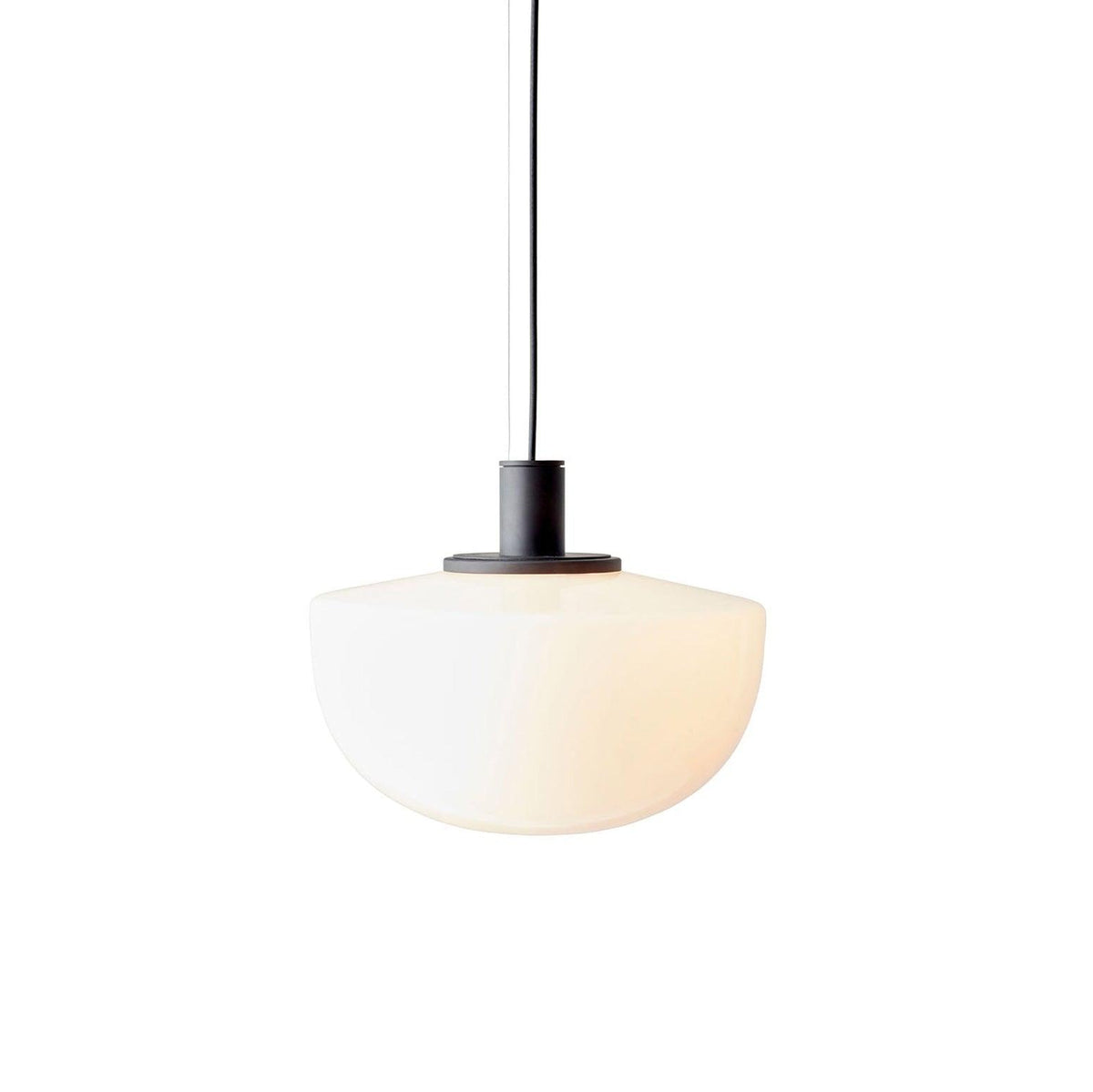 Lampă suspendată din sticlă cu abajur sferic și montaj metalic în stil minimalist pentru relaxare