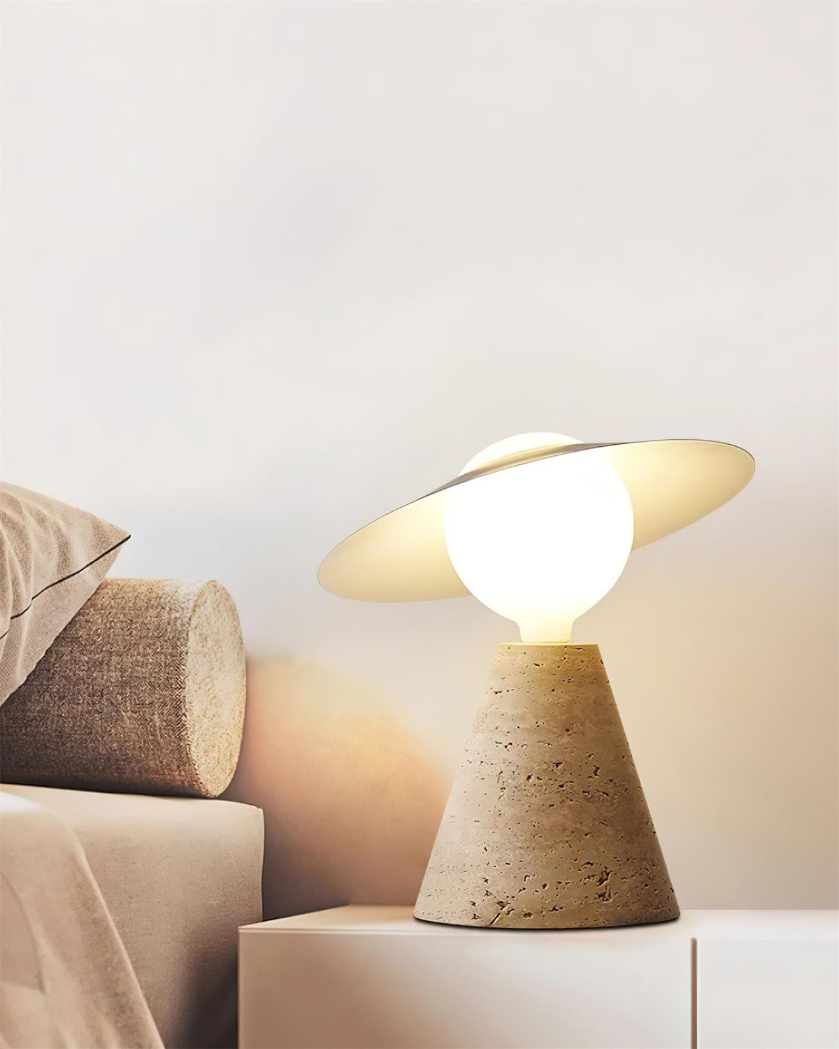 Elaalise lampă de masă