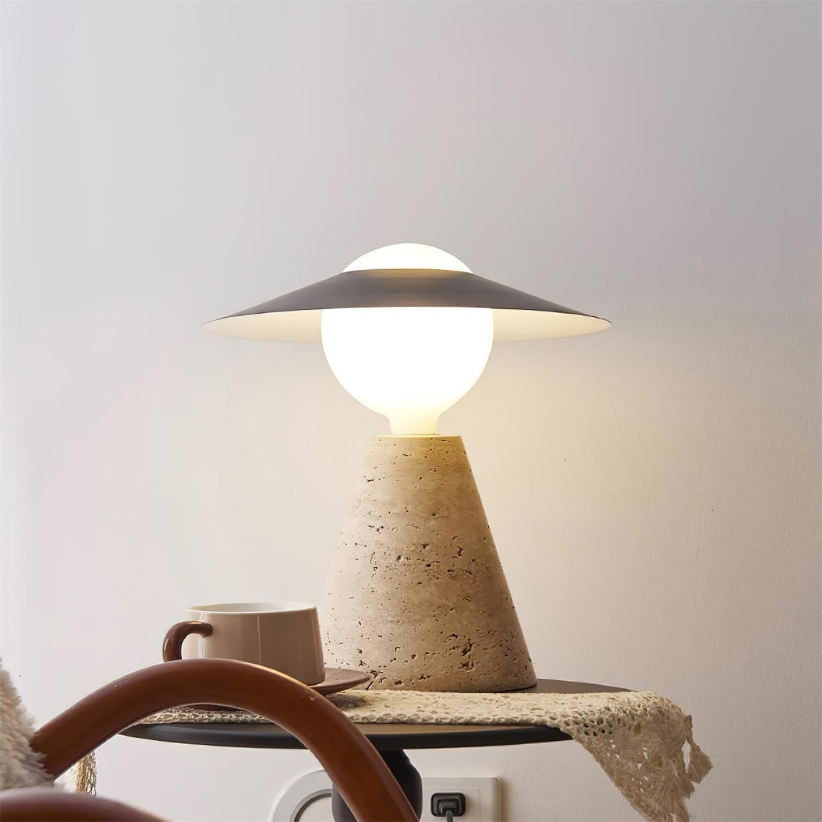 Elaalise lampă de masă