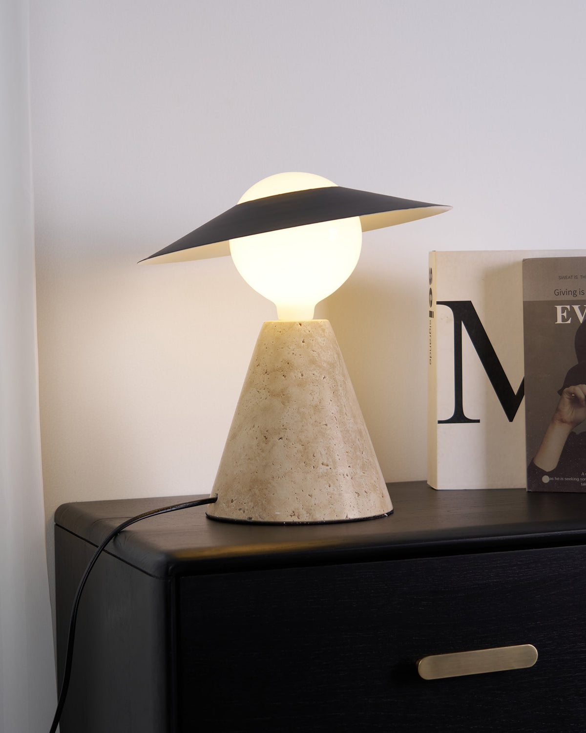 Elaalise lampă de masă