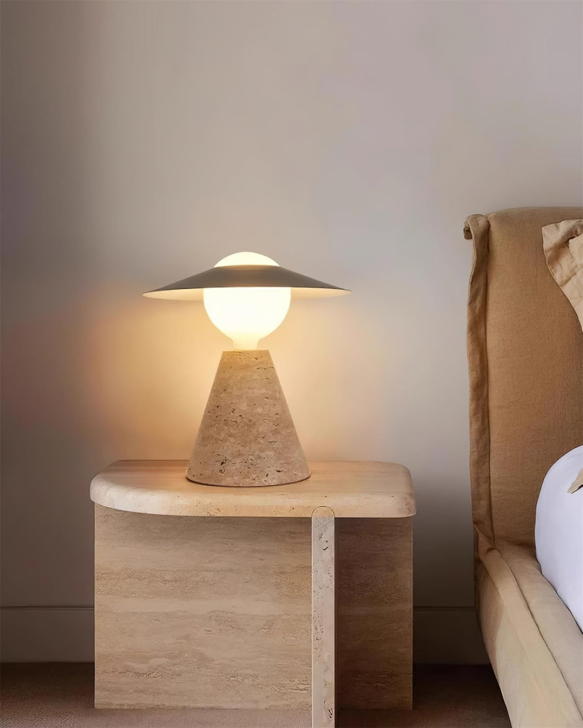 Elaalise lampă de masă