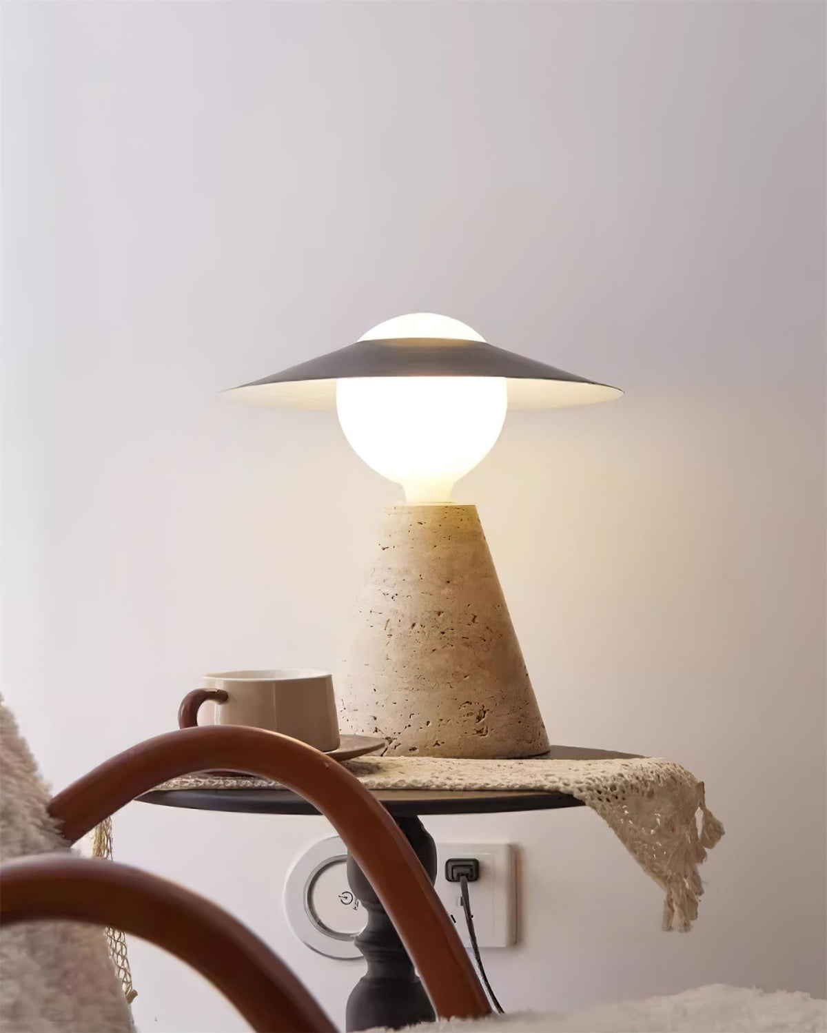 Elaalise lampă de masă