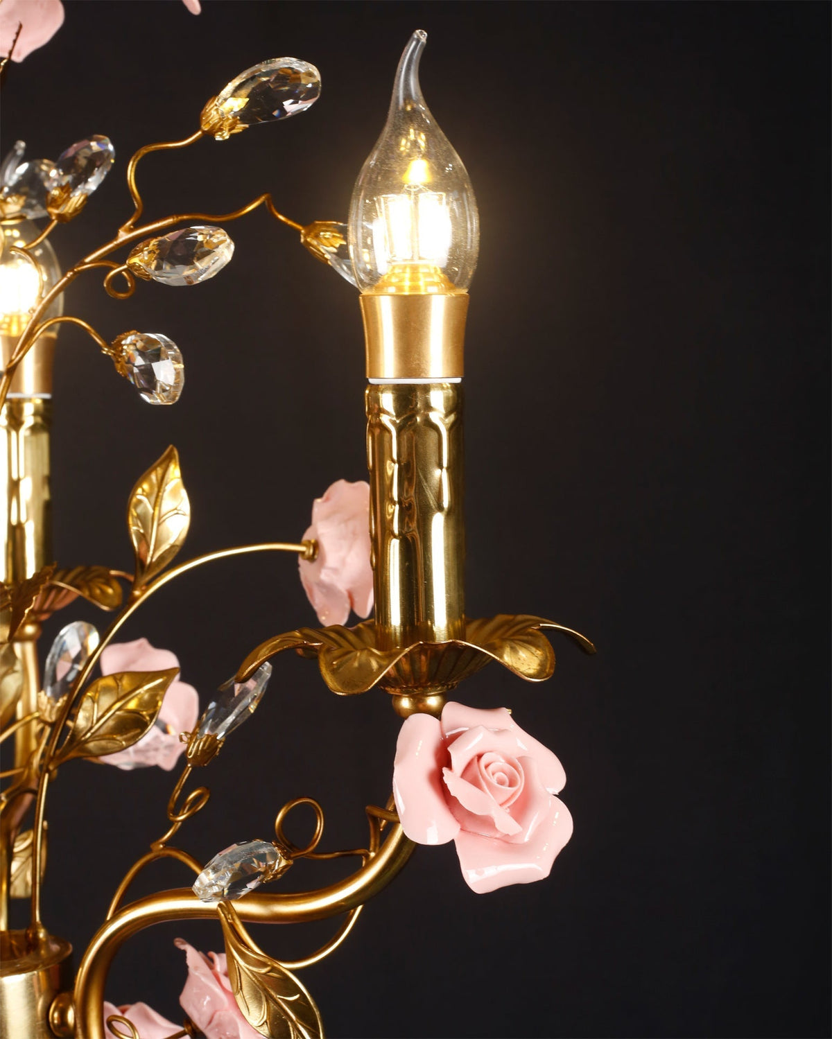 Teriireon candelabru