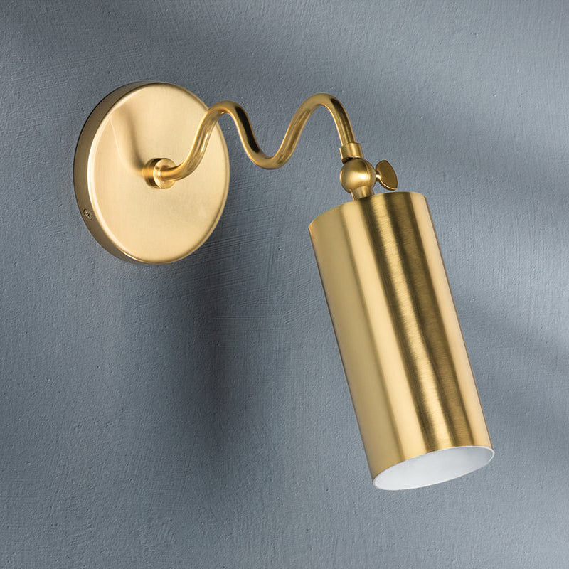 Vatnuvyu aplică de perete modernă, minimalistă din metal cu abajur textil