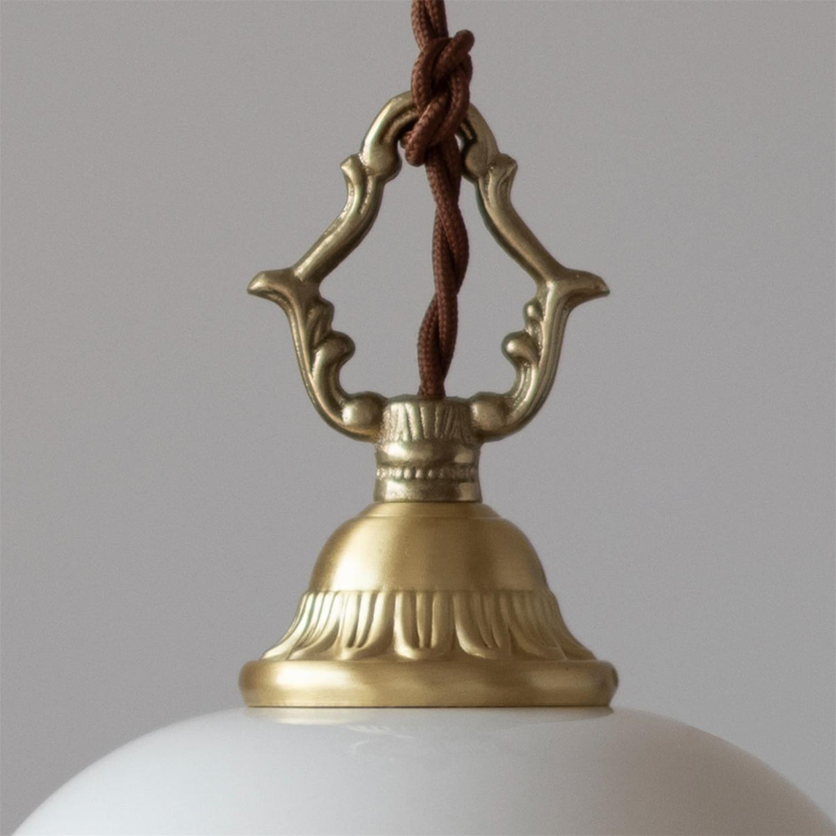 Orelenise lampă suspendată