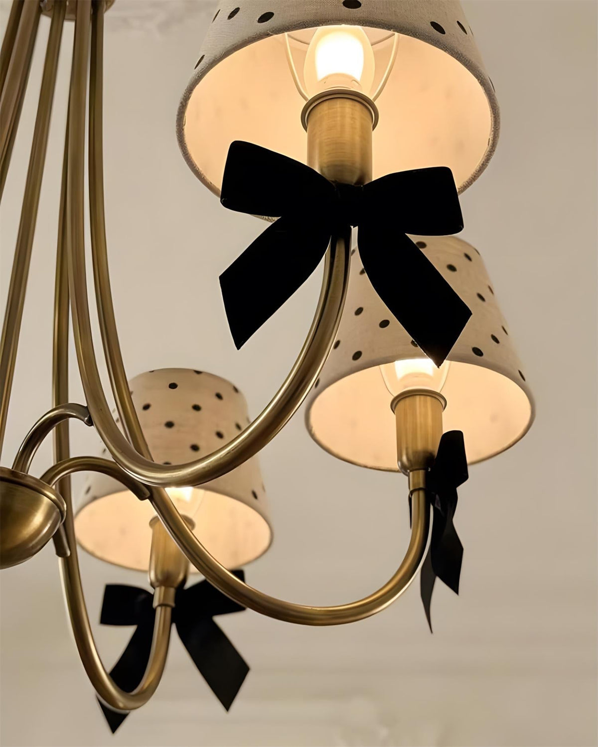Teriuiel Dot candelabru