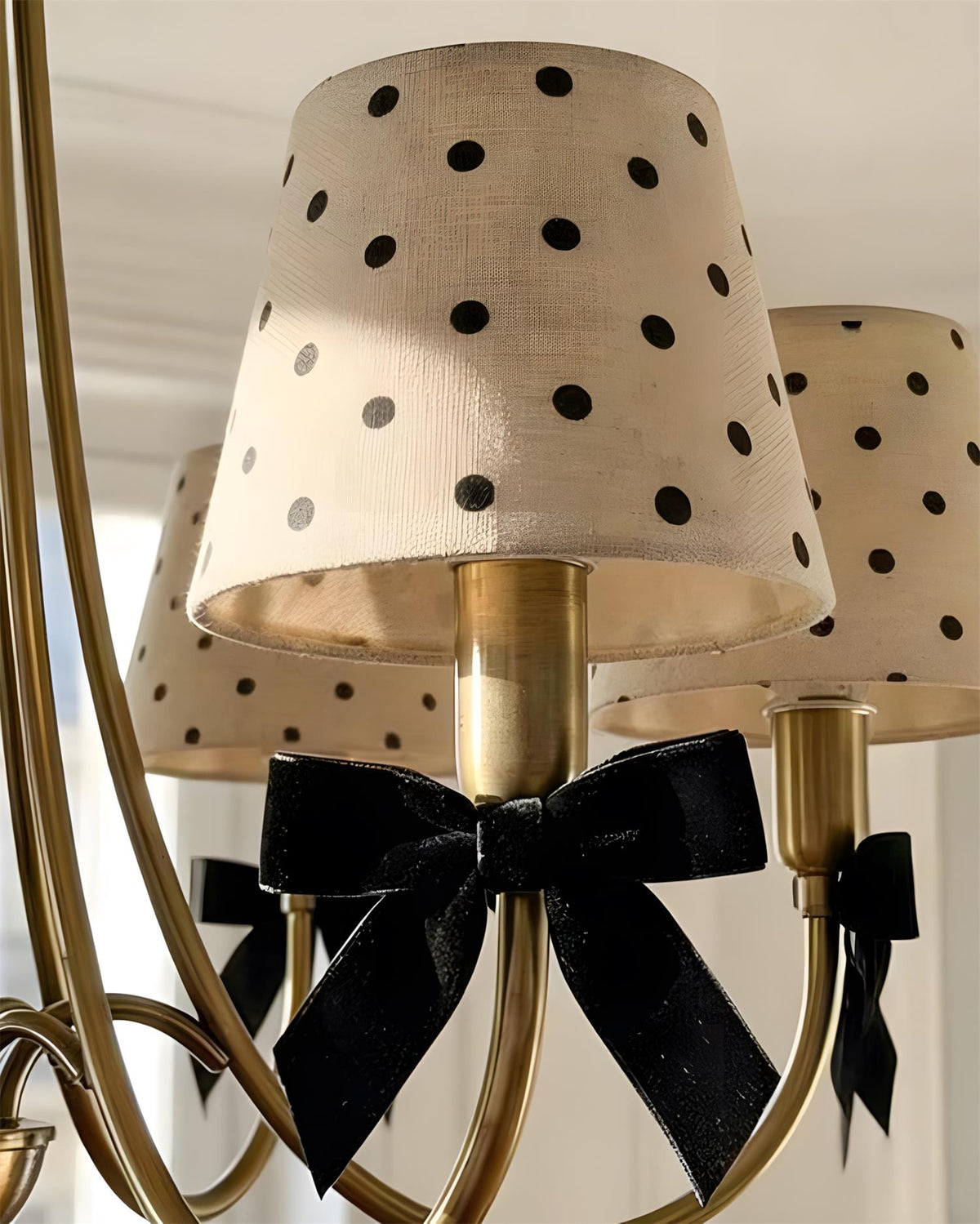 Teriuiel Dot candelabru