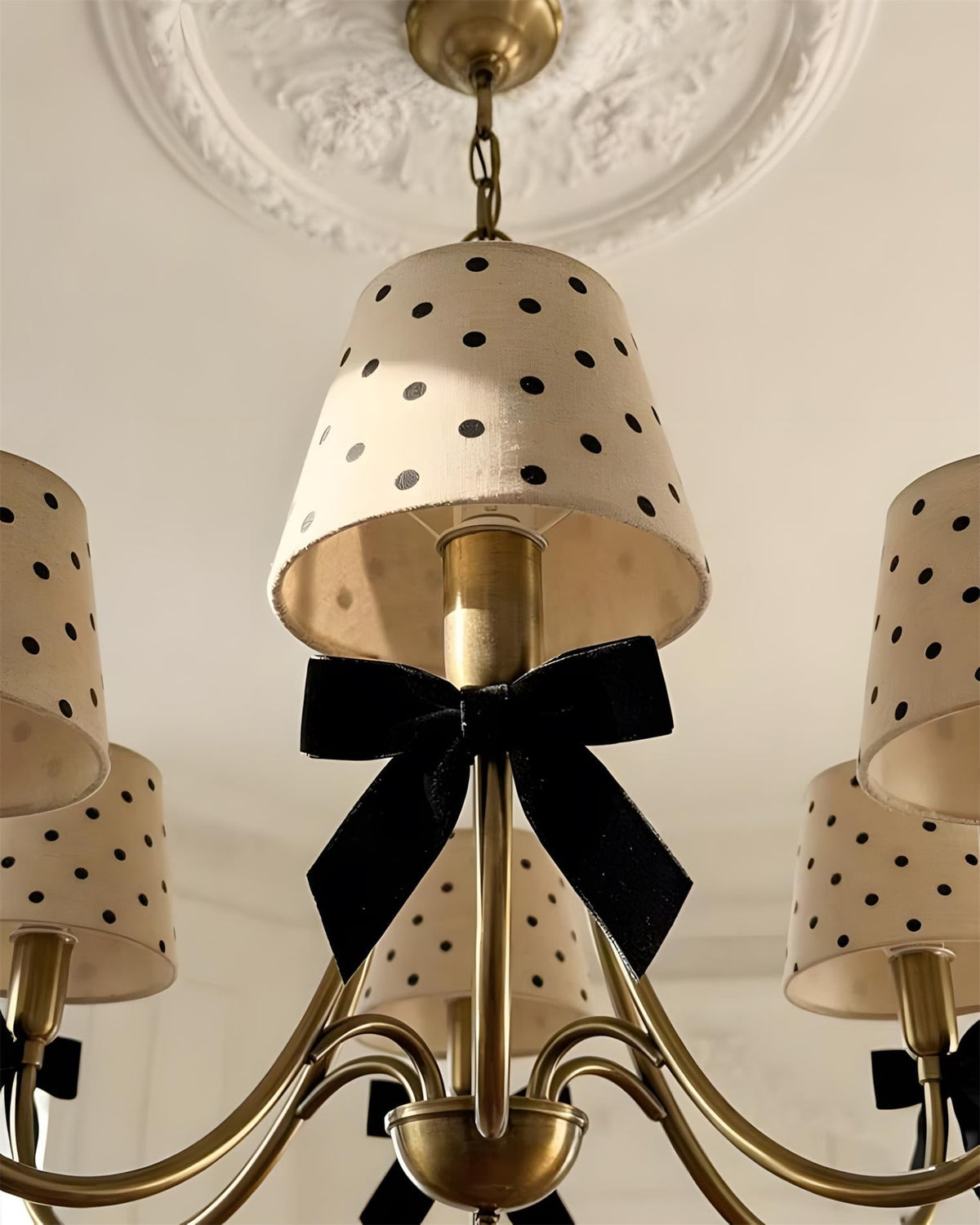 Teriuiel Dot candelabru
