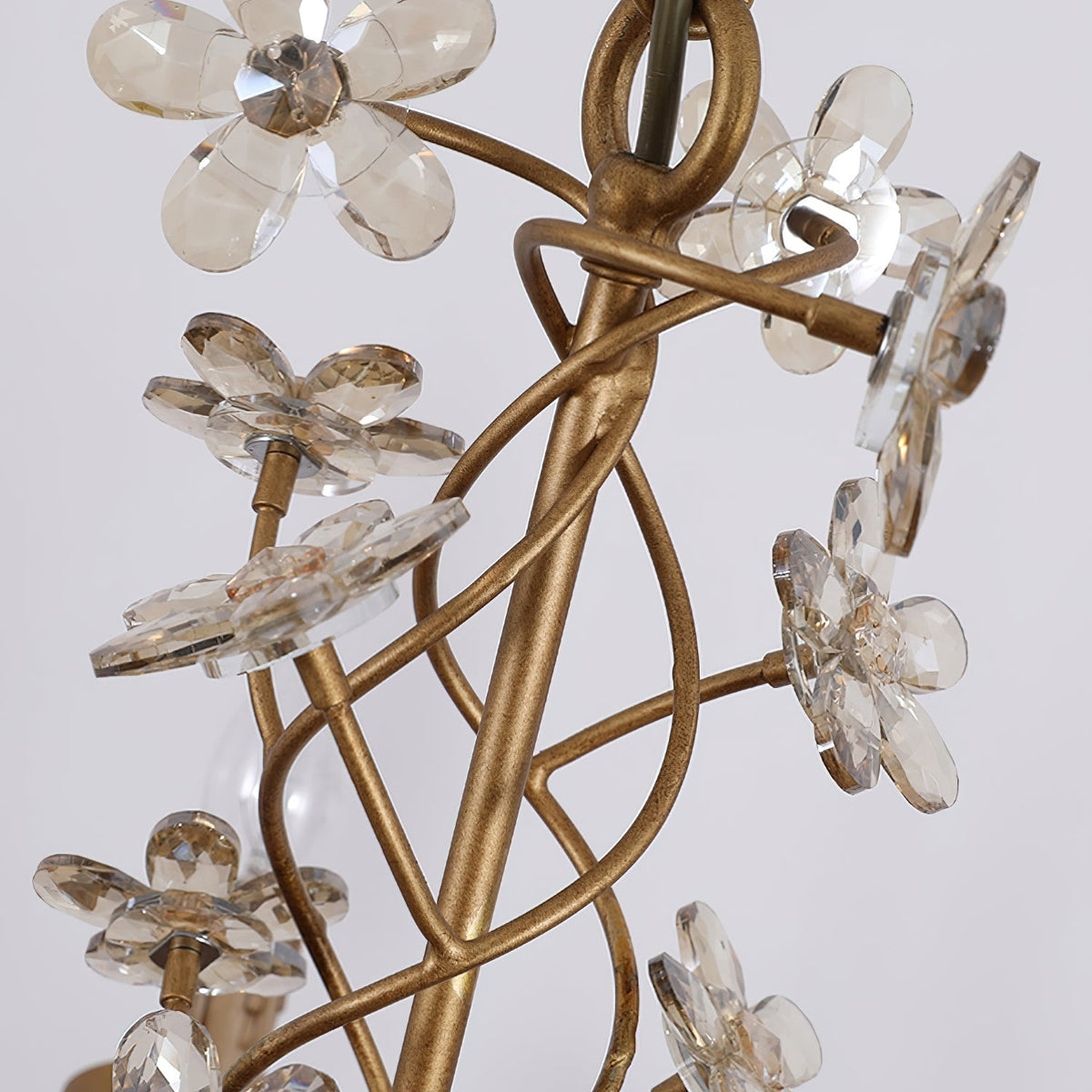 Ornuvyu candelabru transparent din metal și cristal, postmodern, de lux
