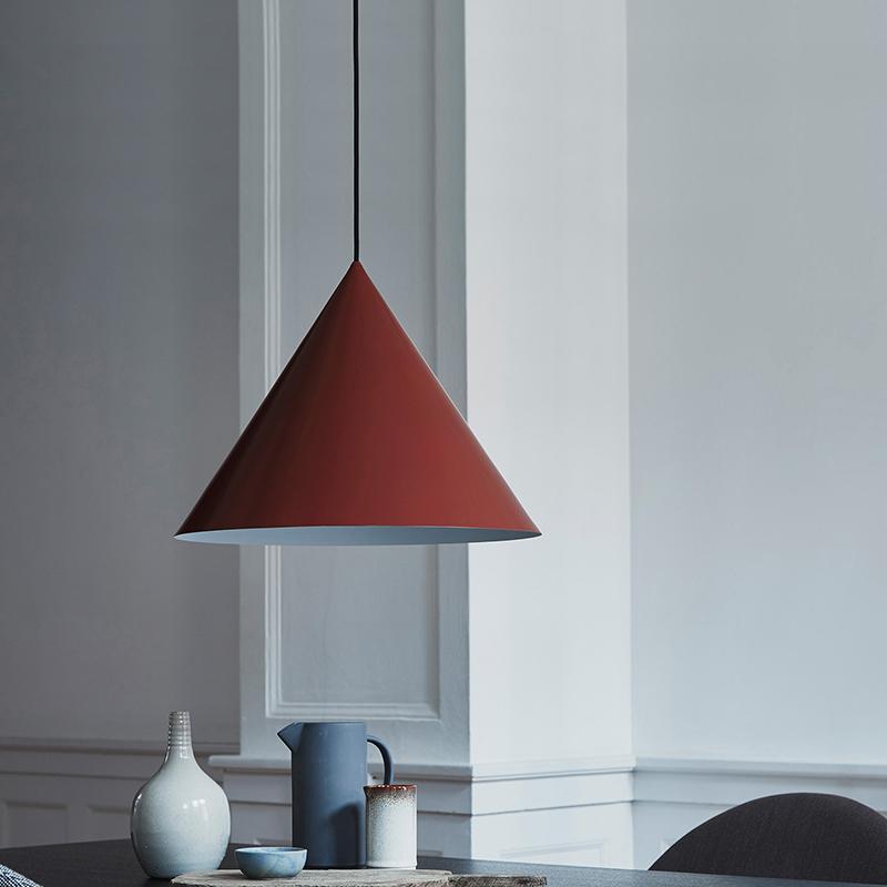 Caeluvyu lampă suspendată din metal, modernă, minimalistă, închisă