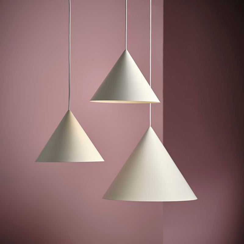 Caeluvyu lampă suspendată din metal, modernă, minimalistă, închisă