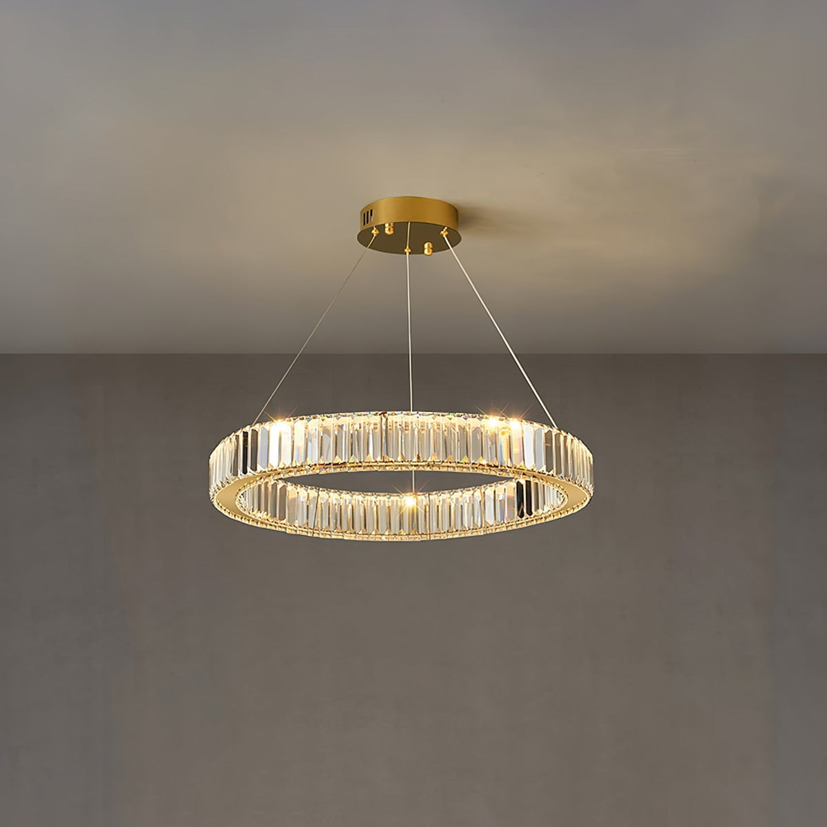 Cyrirelle candelabru auriu din cristal, în formă de inel
