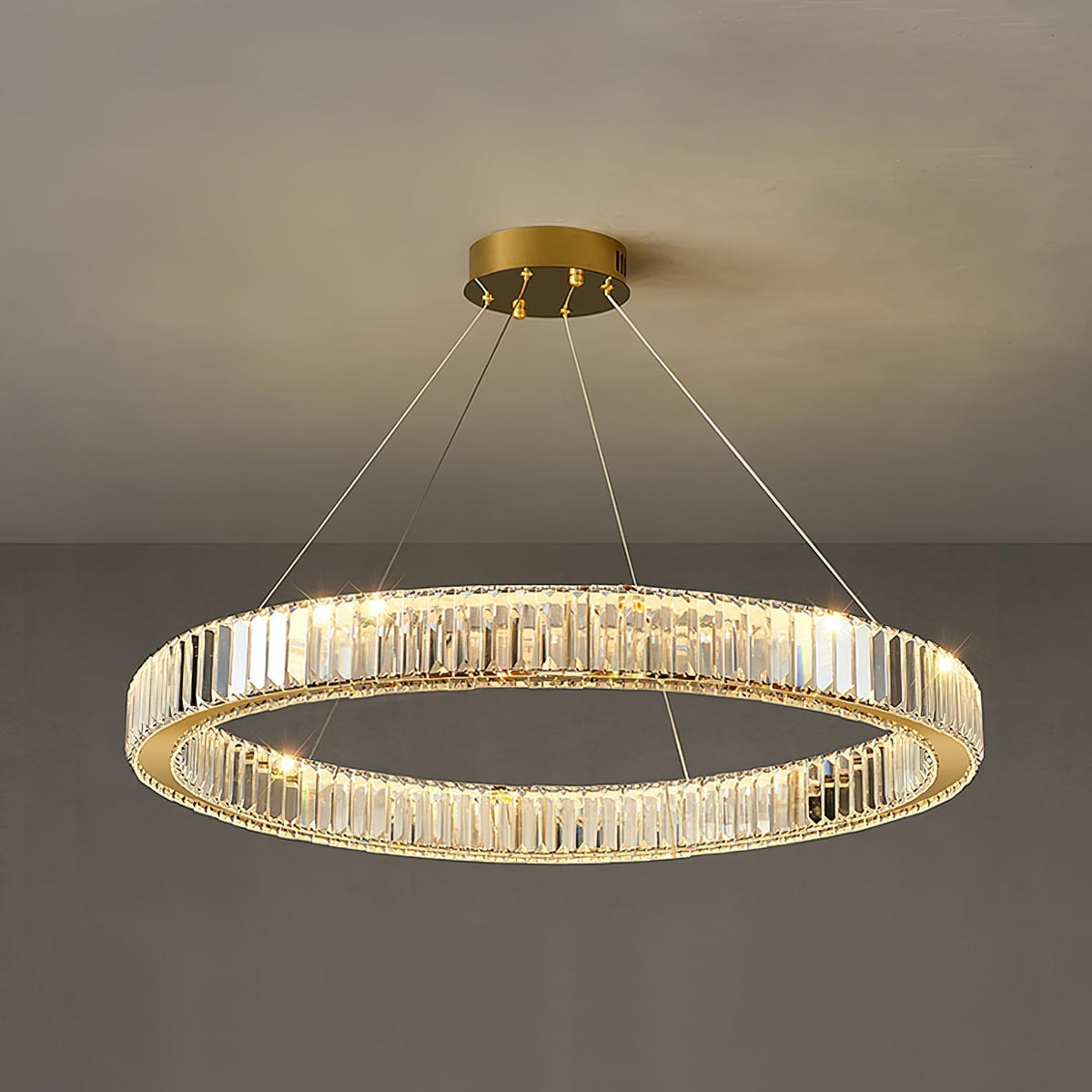Cyrirelle candelabru auriu din cristal, în formă de inel