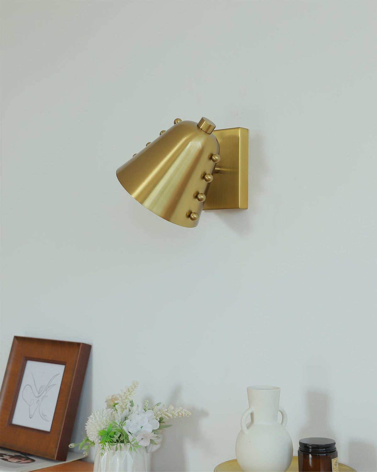 Bespoke aplică de perete