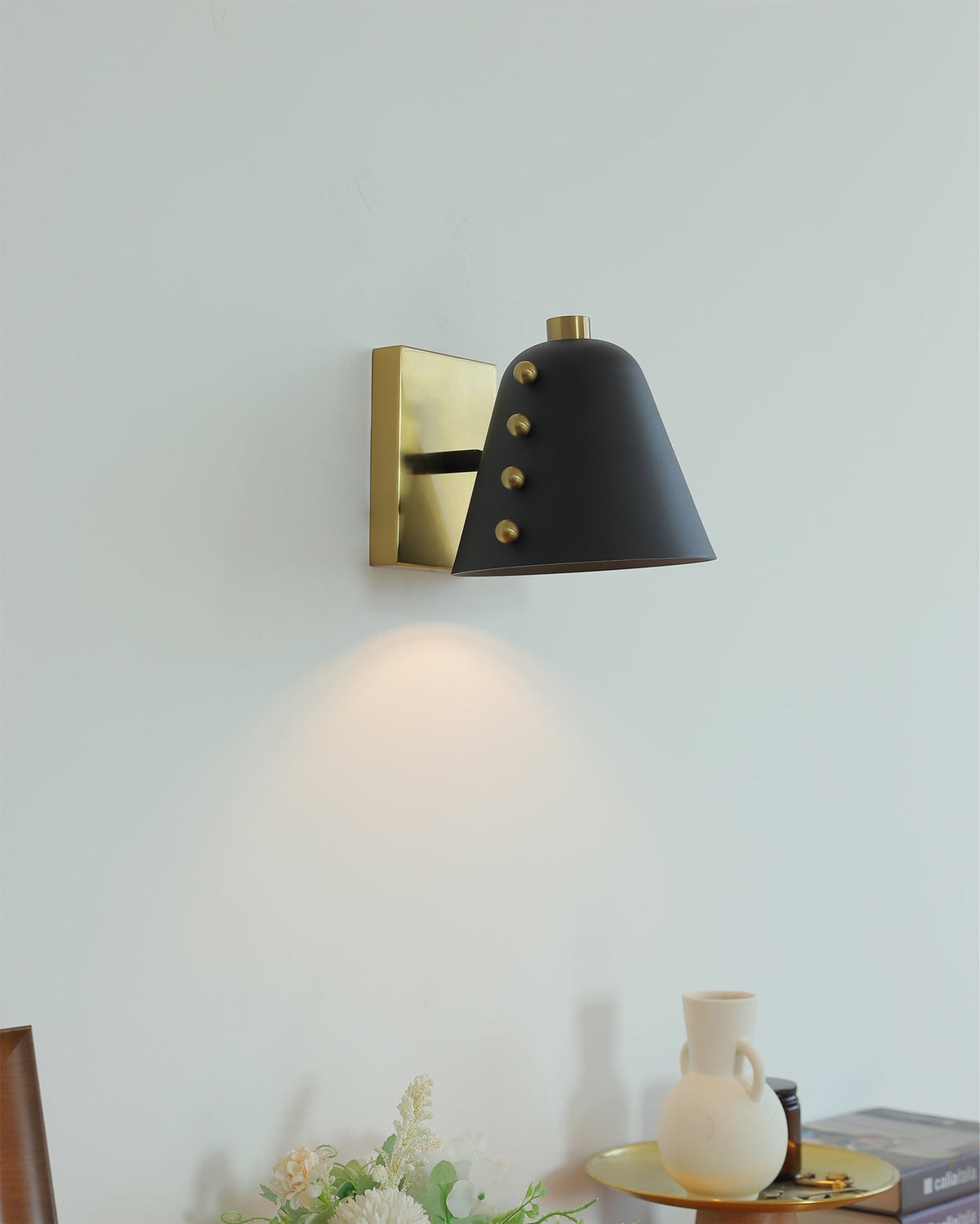 Bespoke aplică de perete