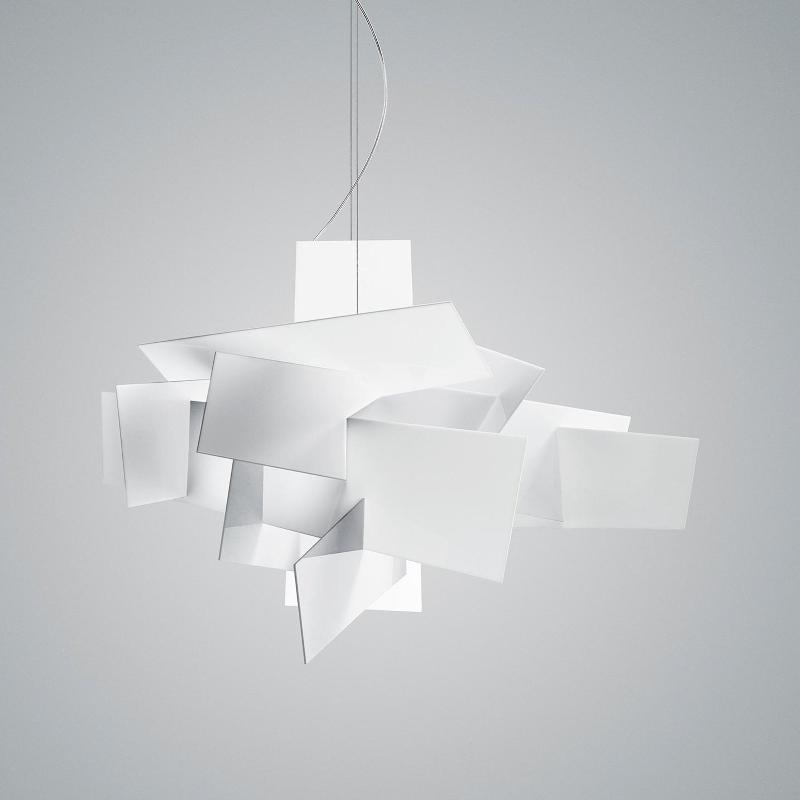 Lumiian candelabru