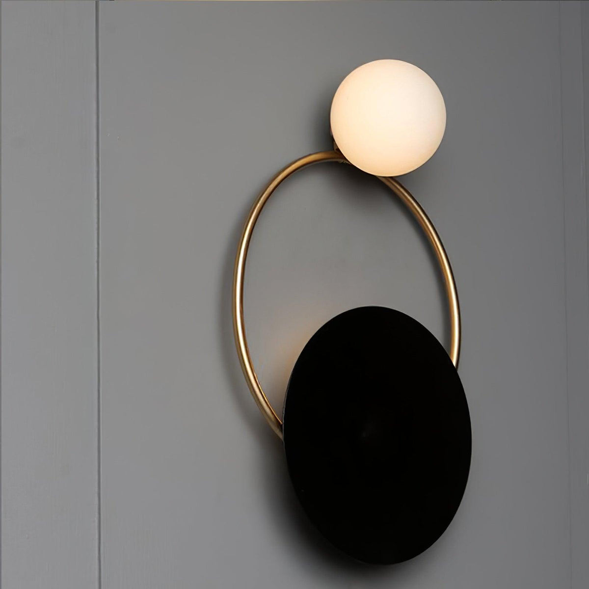 Arisha modern LED Triple Rings aplică de perete, metal/sticlă, Aur/negru, dormitor