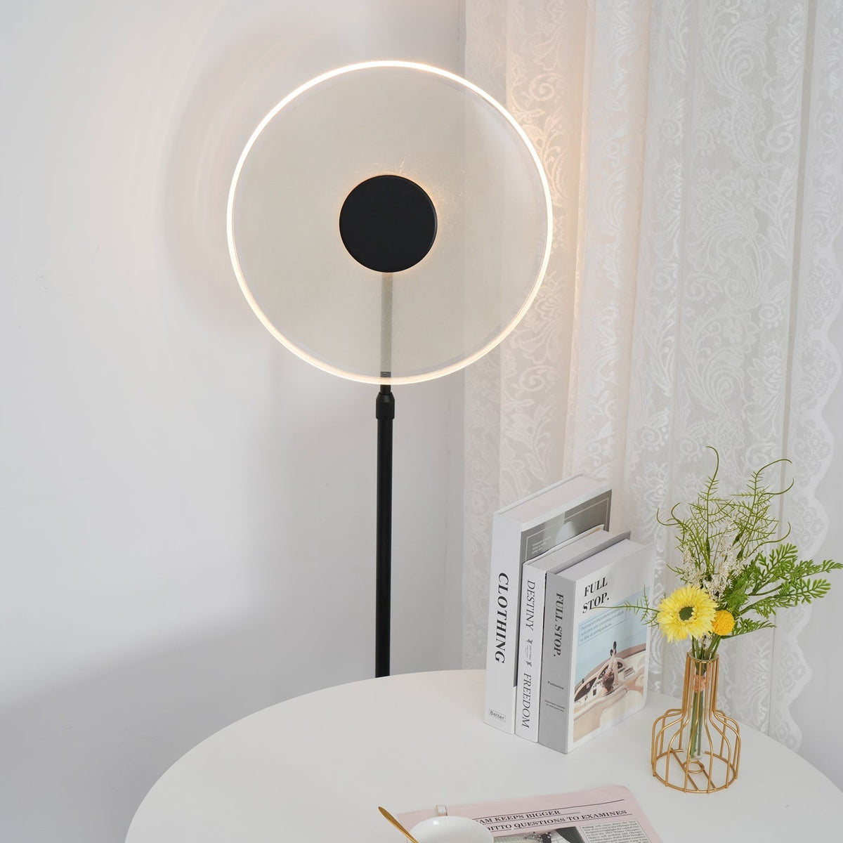 Abir lampadar minimalist