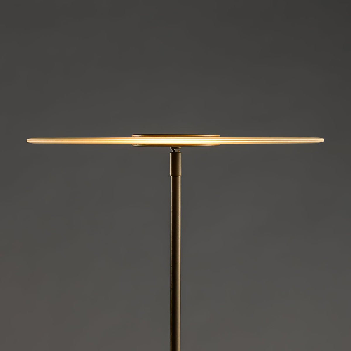 Abir lampadar minimalist
