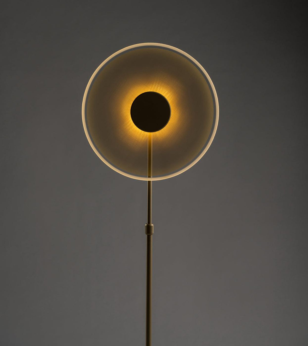 Abir lampadar minimalist